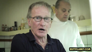 Arousing porn babe blowjobs with spunk swallow