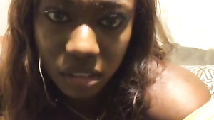 Black chick shows off her beautiful naked body on camera