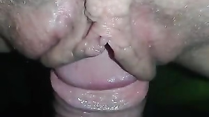 Hotness mom with very sweet wet coochie met on internet