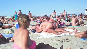 Couple Fucks At The Beach - public sex