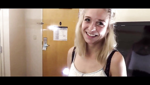 She Looks Like Arya Stark After Chat - first porn clip