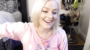 I have paid webcam slut and she played with fake BBC!