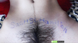 amateur woman with meaty hairy cunt solo on webcam