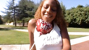 Michelle Tucker suck dong and gets fucked