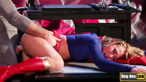 Batman passionately fucked superwoman in hot parody