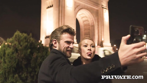 Cherry Kiss - Personal Tour Guide