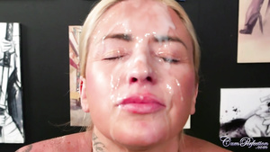 horny MILF Taylor Scott Face Painting - huge facial