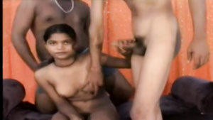 Indian amateur girl gangbang video