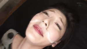 Busty asian MILF Ichiki Miho Gangbang Bukkake