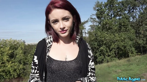 Skinny bimbo Lola Fae enjoys intense pussy pounding