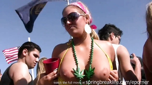 Texas Beach Party - All girls show big tits!