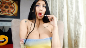 Exotic babe sensual webcam show