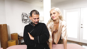 RealityJunkies - Calculas Bootie 1 - Calvin Hardy