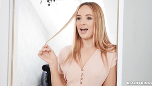 Gorgeous Russian MILF wanna try Darrell's black meatpole