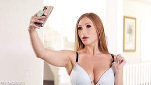 Amazing babe Skylar Snow hardcore sex video