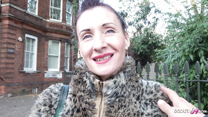 Skinny GILF first pov porn video