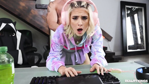 Shameless Jessie Saint jaw-dropping xxx clip