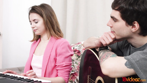 18videoz - Bella Gray - Music lesson butt fucking with tutor