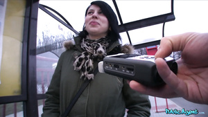 Tempting mom jaw-dropping xxx clip