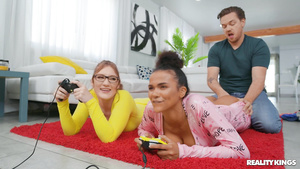 Gamer teens heart-stopping porn scene