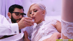 Lustful Kiara Cole mind-blowing porn clip