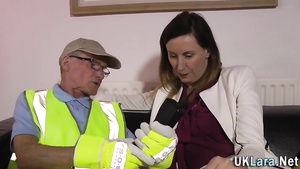 British MILF mom in stockings got laid