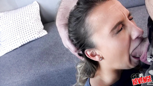 Horny harlot Sadie Leigh crazy deepthroat porn clip