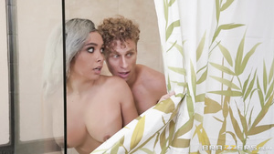 Lustful Aaliyah Hadid crazy xxx scene