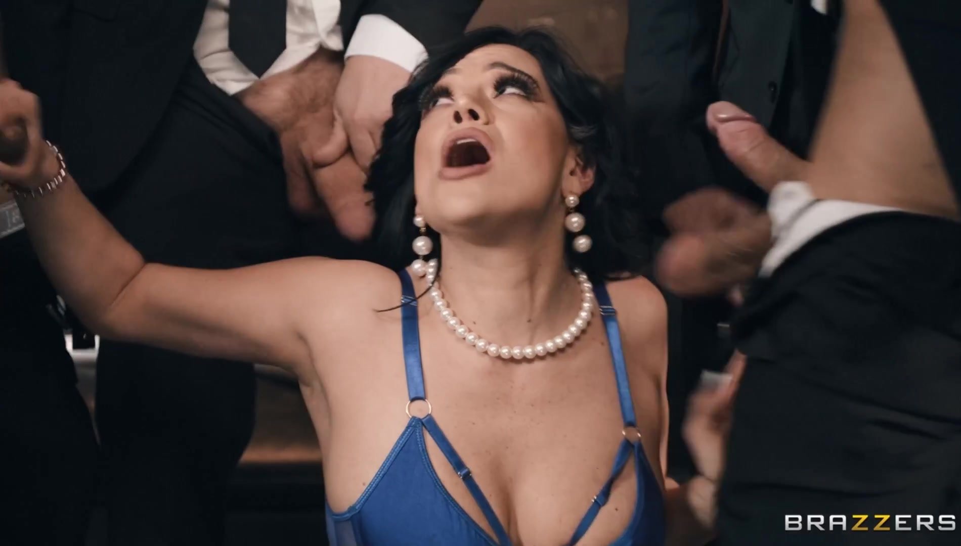Mona azar gangbang
