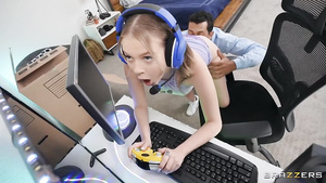 Hot babes Jennifer White and Coco Lovelock heart-stopping IR video