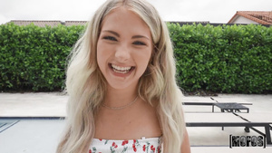 Teen Emma Bugg incredible xxx story