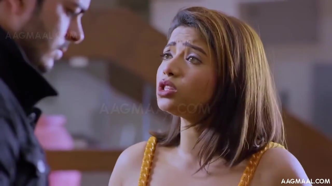 Inviting Indian hussy heart-stopping xxx scene  Xozilla.com