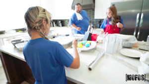 mofos_Boobs Bank_Brett Maker, Luna Luxe, Rissa May_012401