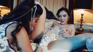 Sensual glamour lesbos mind-blowing sex scene