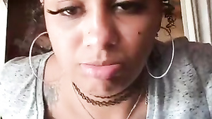 Curby big ass ebony ghetto slut solo on webcam