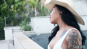 Honey Gold's Unique Bond Ignites Wild Kitchen Passion