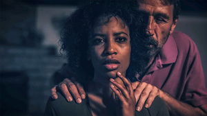 Ebony mature model squirts on wife knob